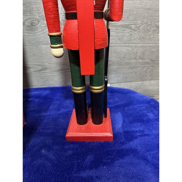 Vintage 20” Soldier Deluxe Wooden Nutcracker Timeless Treasures In Box Green Red - Picture 9 of 14